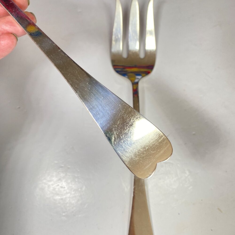Reed and Barton Silver Plate Heart Handle Large Serving Fork and Spoon Set - Picture 7 of 15